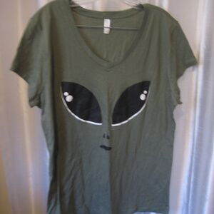 Pro MC Alien Face Junior Olive Green V Neck Short Sleeve TShirt 100%Cotton Sz 2X
